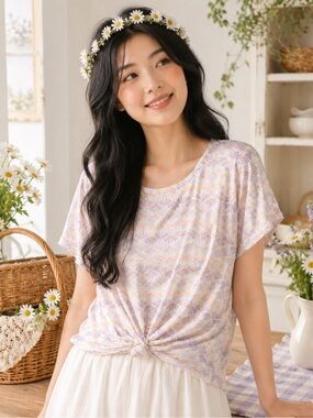 NWT Pink Rose Floral Knot Front Top Small Cottagecore Daisy Soft Girl Tee